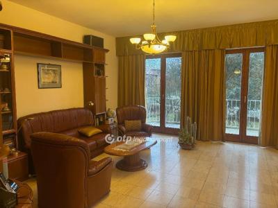 Eladó családi ház Budapest