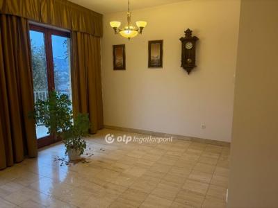 Eladó családi ház Budapest