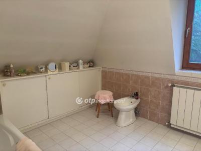 Eladó családi ház Budapest