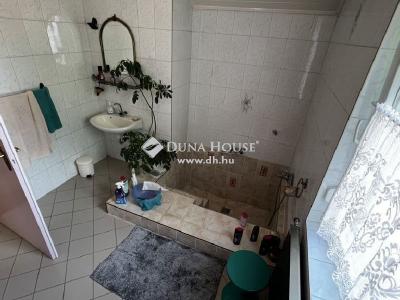 Eladó családi ház Budapest
