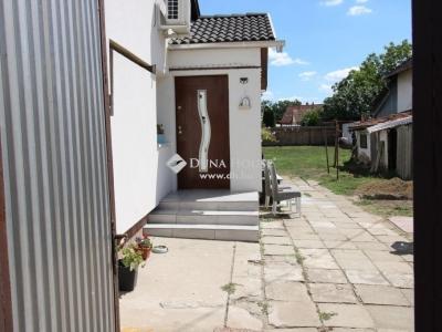 Eladó családi ház Szeged