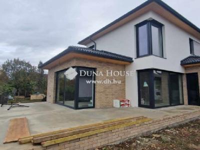 Eladó családi ház Szeged