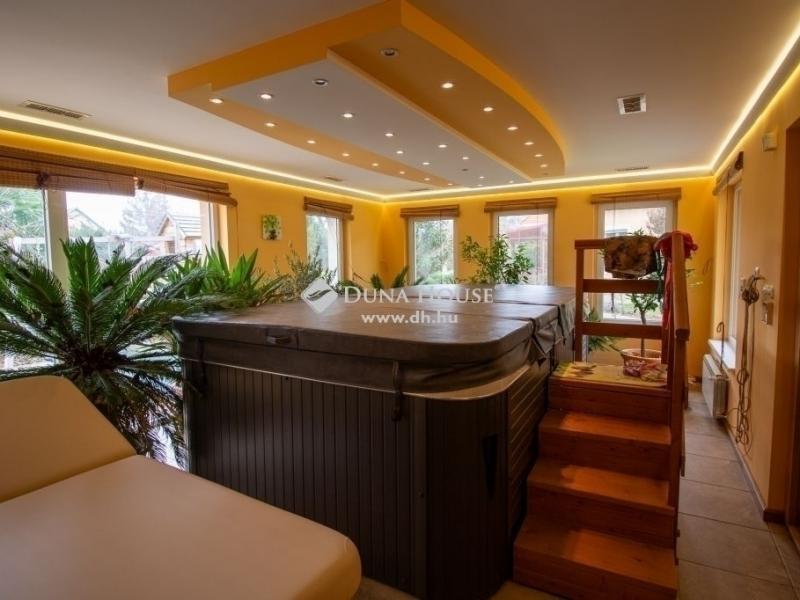 Eladó családi ház Szeged