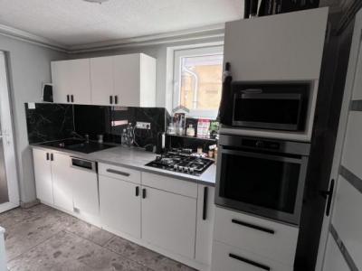 Eladó családi ház Budapest