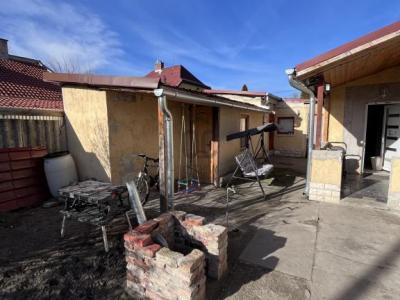 Eladó családi ház Budapest