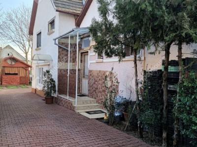 Eladó ikerház Vecsés