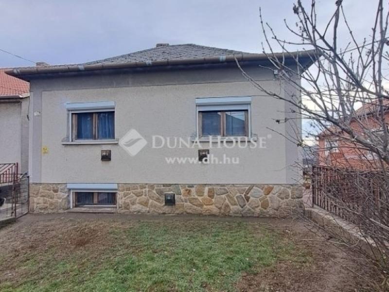 Eladó családi ház Pécs