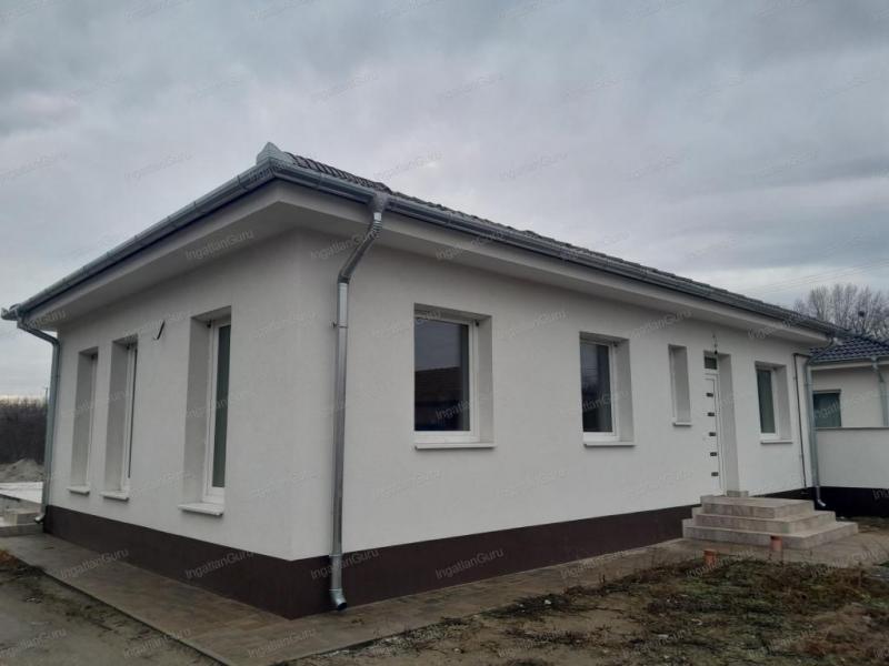 Eladó családi ház Helvécia