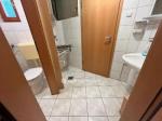 Eladó utcai bejáratú üzlethelység Hortobágy