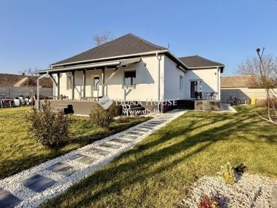 Eladó családi ház Kiszombor