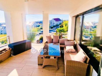 Eladó lakás Balatonfüred