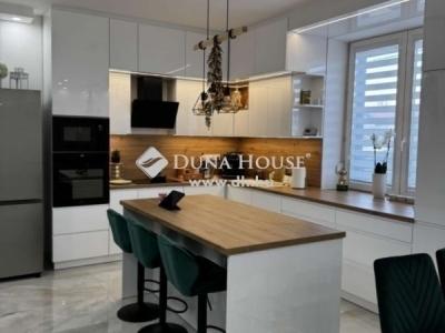 Eladó családi ház Vecsés