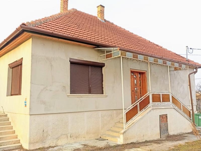 Eladó családi ház Zsámbok