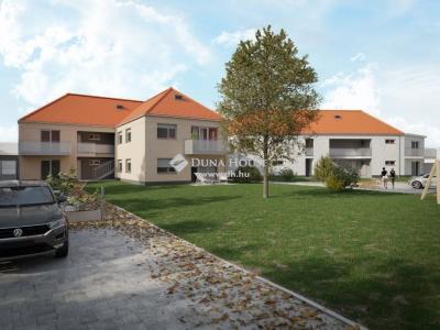 Eladó lakás Siklós