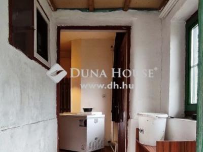 Eladó családi ház Újrónafő