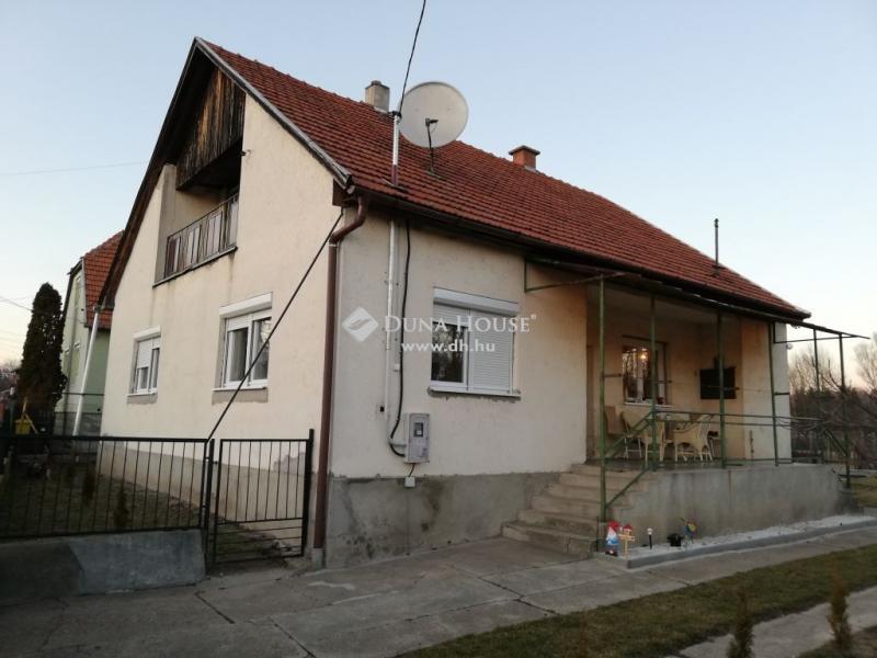 Eladó családi ház Emőd