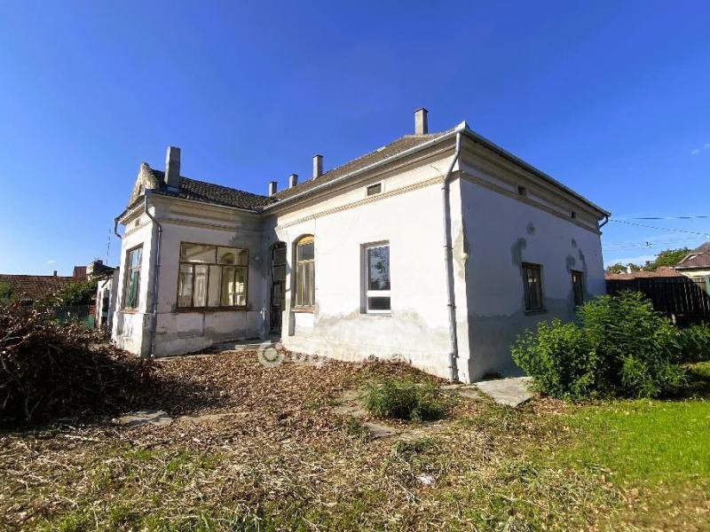 Eladó családi ház Túrkeve
