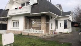 Eladó családi ház Fót