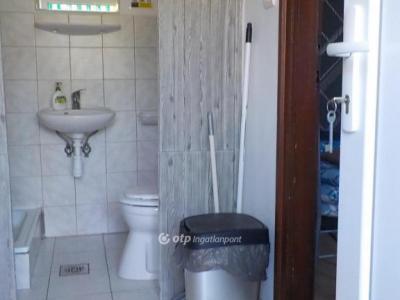 Eladó családi ház Balatonboglár