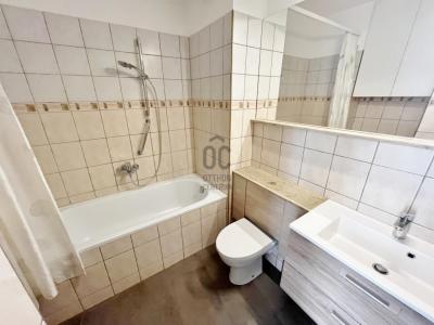 Eladó lakás - 1211 Budapest, XXI. kerület , Petőfi utca