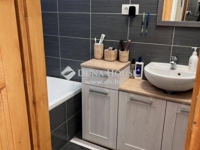 Eladó családi ház - 7742 Bogád