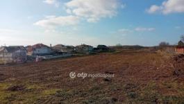 Eladó lakóövezeti telek Dány