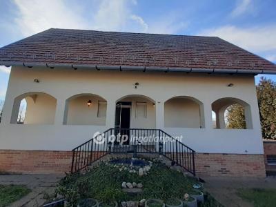 Eladó nyaraló Siófok