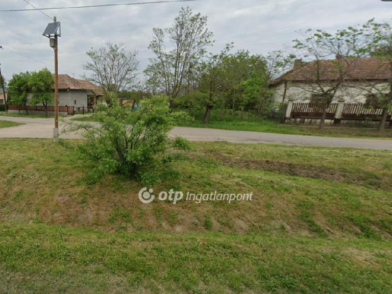 Eladó lakóövezeti telek Nagyrév
