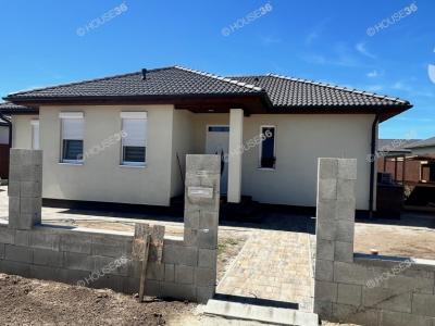 Eladó családi ház Kecskemét