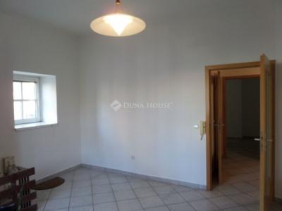 Eladó lakás Pécs