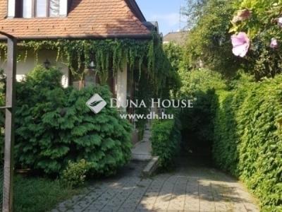 Eladó családi ház Budapest