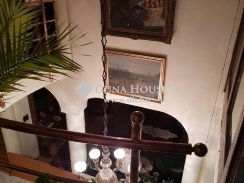 Eladó családi ház Budapest