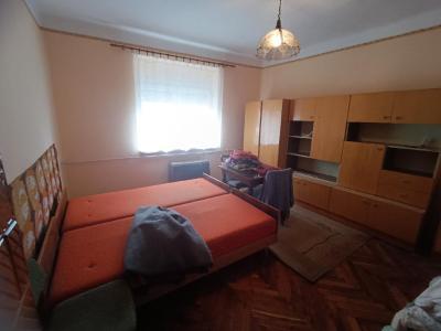 Eladó családi ház Pusztaszabolcs