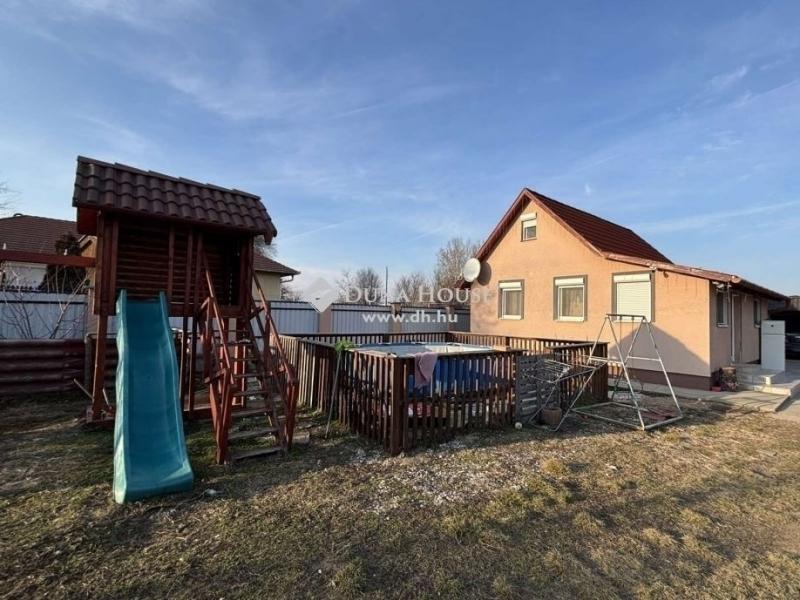 Eladó családi ház Kóka