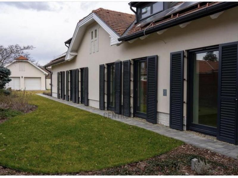 Eladó családi ház Budapest