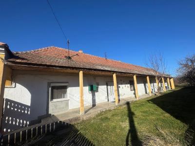 Eladó családi ház Pázmánd