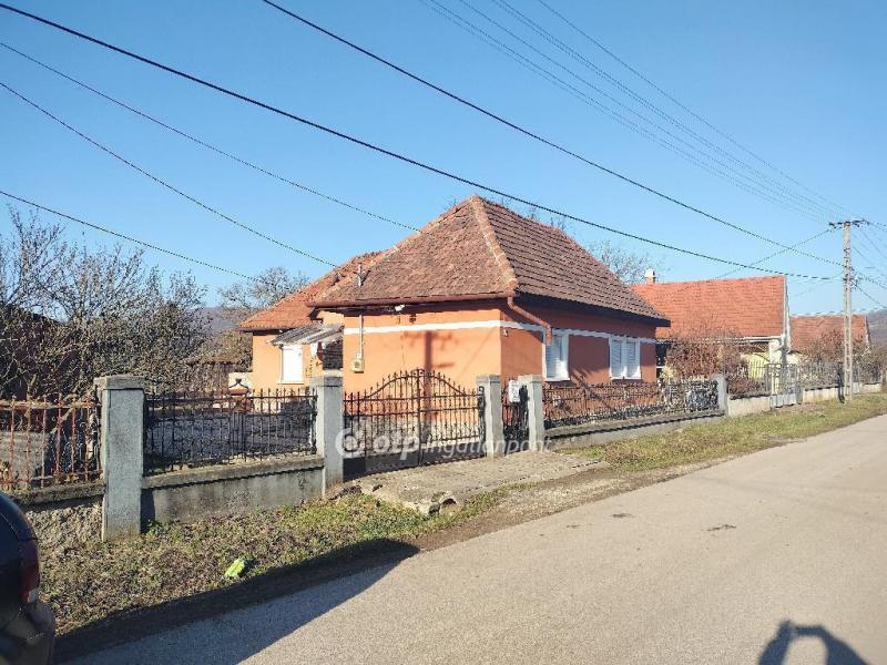 Eladó családi ház Sajókaza