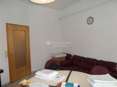 Eladó lakás Pécs