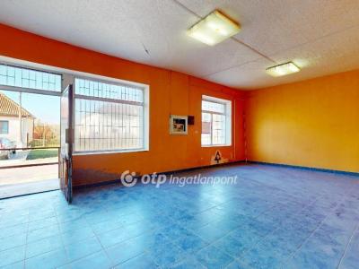 Eladó családi ház Emőd