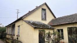 Eladó családi ház Bugyi