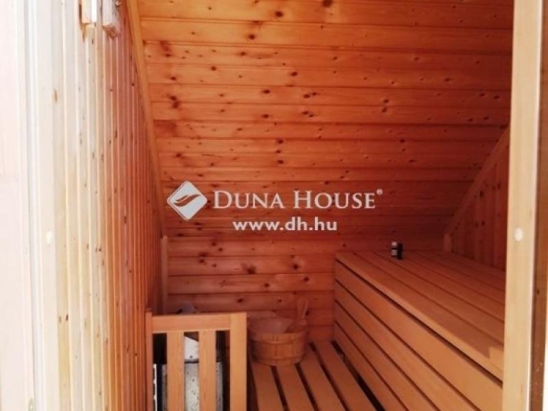 Eladó családi ház Pécs