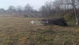 Eladó lakóövezeti telek Kóka