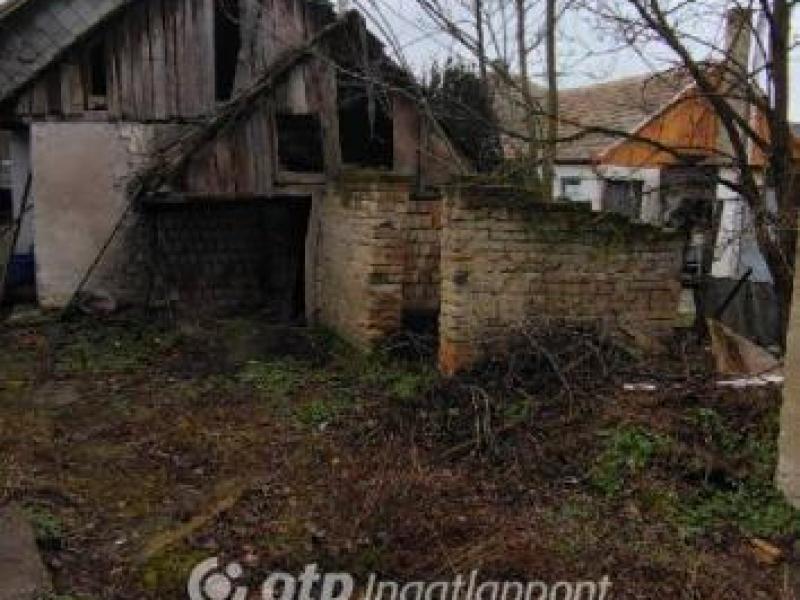Eladó családi ház Kóka
