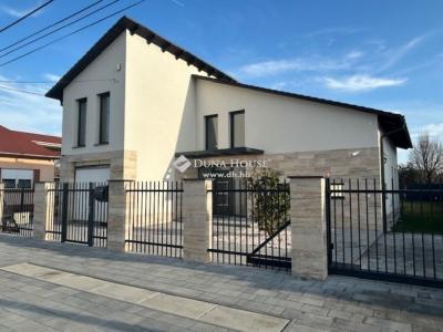 Eladó családi ház Vecsés