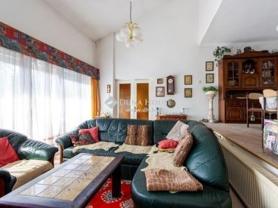 Eladó családi ház Budapest