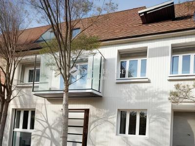 Eladó családi ház Budapest