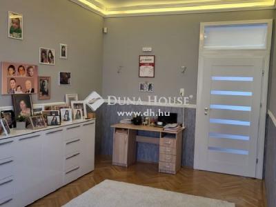 Eladó családi ház Budapest