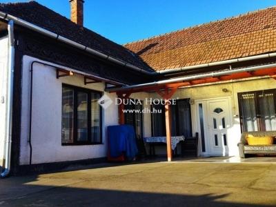 Eladó családi ház Nagykáta