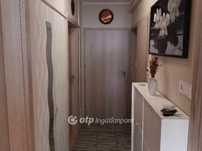 Eladó lakás Debrecen