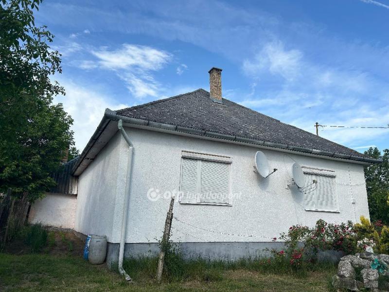 Eladó családi ház Nyírlugos